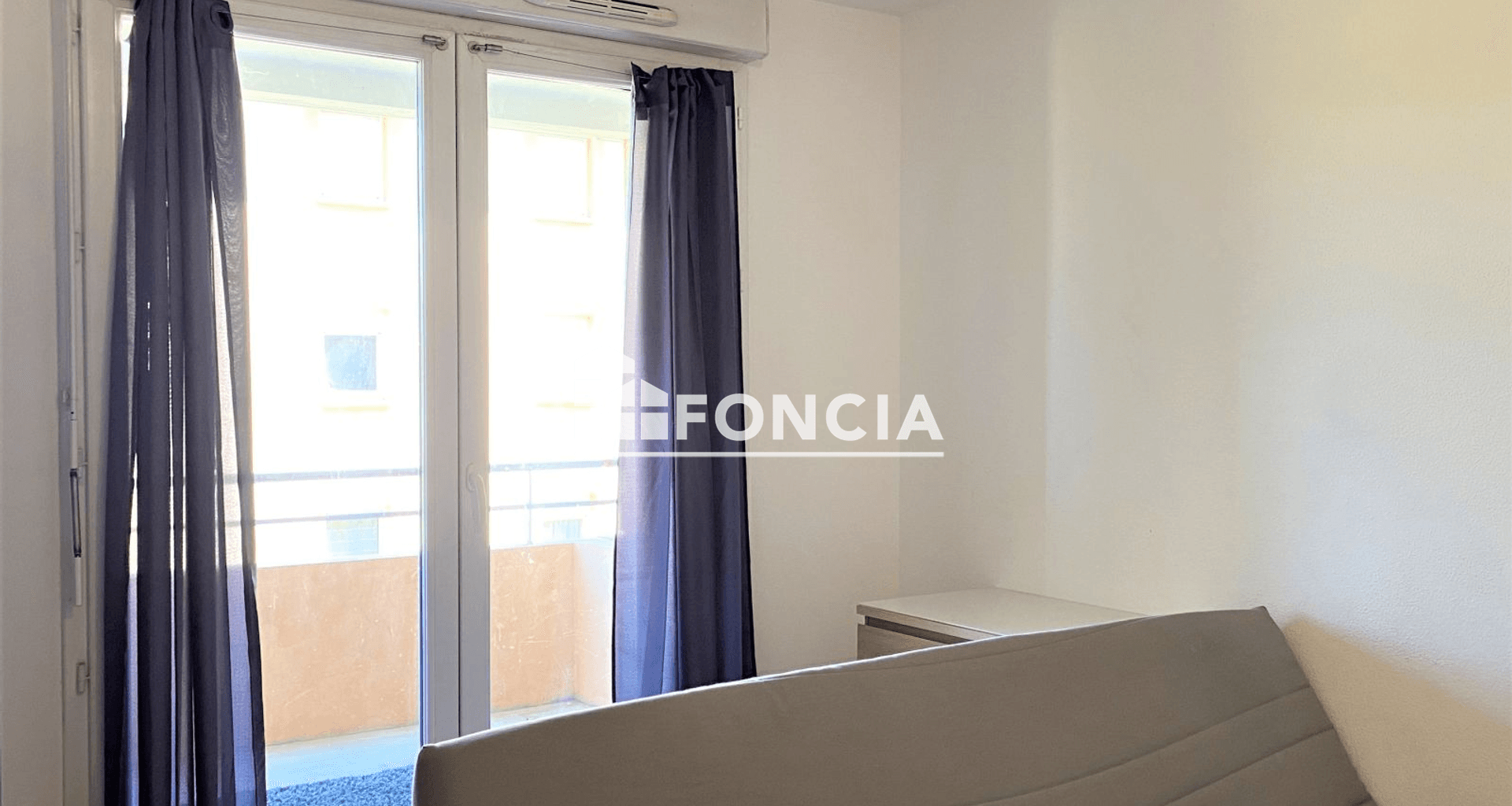 Appartement 2 pièces (42.44 m²) à louer - Montélimar (26200)