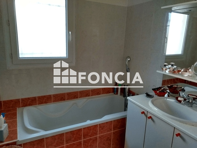 Maison 4 pièces (95.42 m²) à louer - Clonas Sur Vareze (38550)