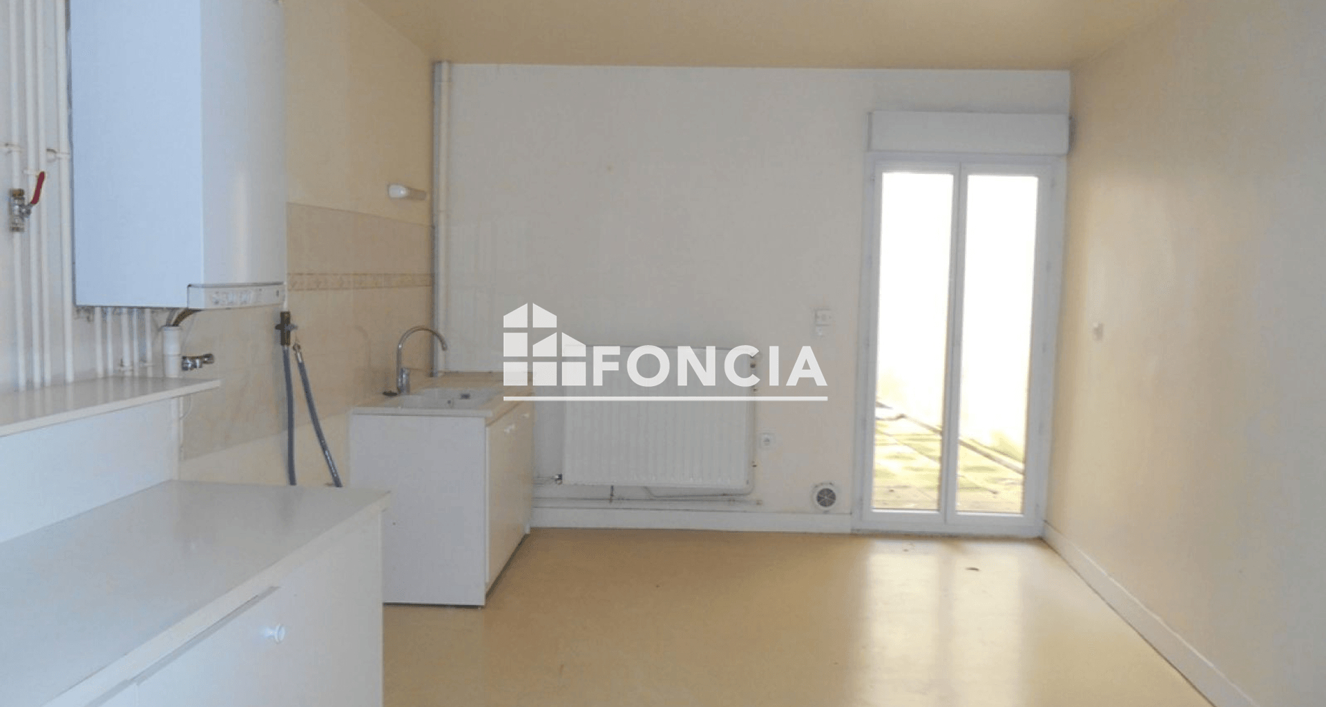 Appartement 2 pièces (74.94 m²) à louer - Romans-sur-isère (26100)