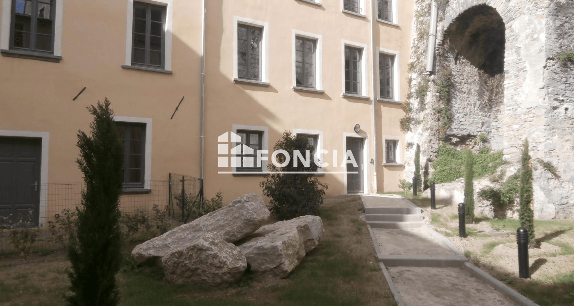 Appartement 2 pièces (49.75 m²) à louer - Vienne (38200)