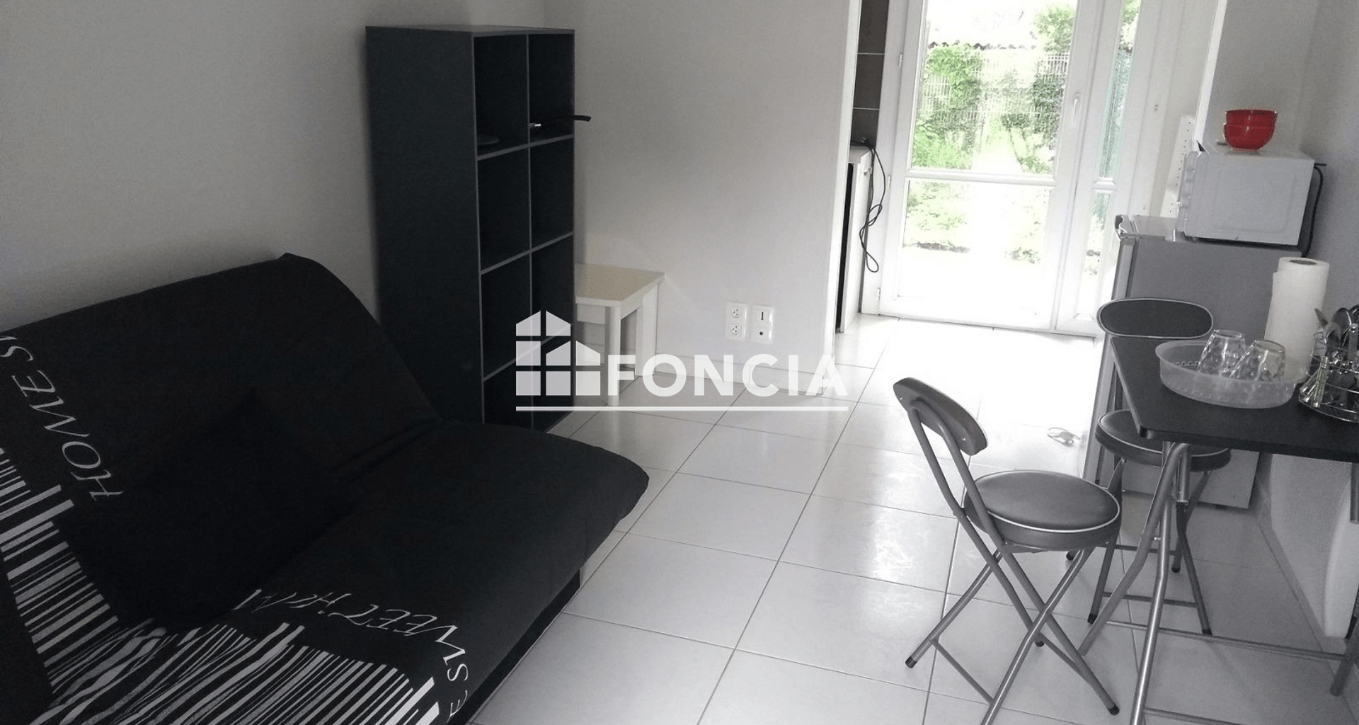 Studio meublé (16.24 m²) à louer - Guilherand-granges (07500)