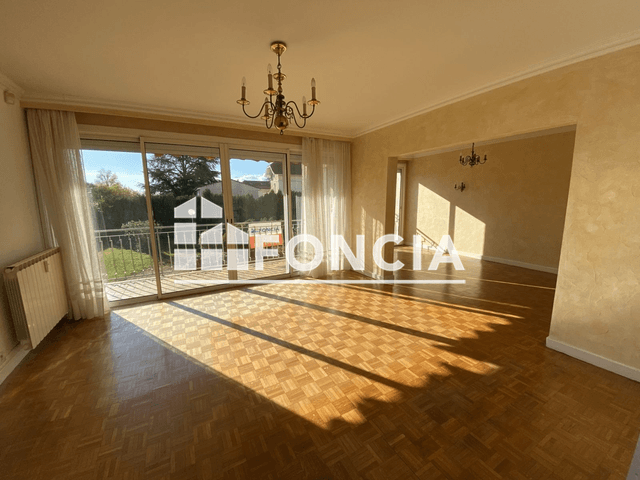 Appartement 4 pièces (90.69 m²) à louer - Guilherand-granges (07500)