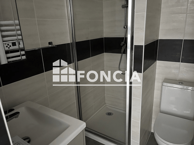 Studio (14.14 m²) à louer - Bourg Les Valence (26500)