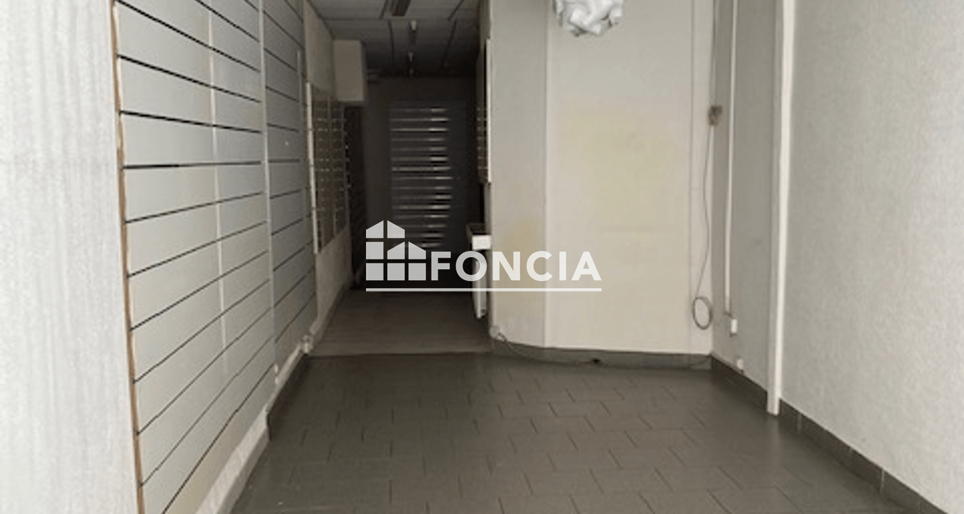 Studio (55.48 m²) à louer - Romans-sur-isère (26100)