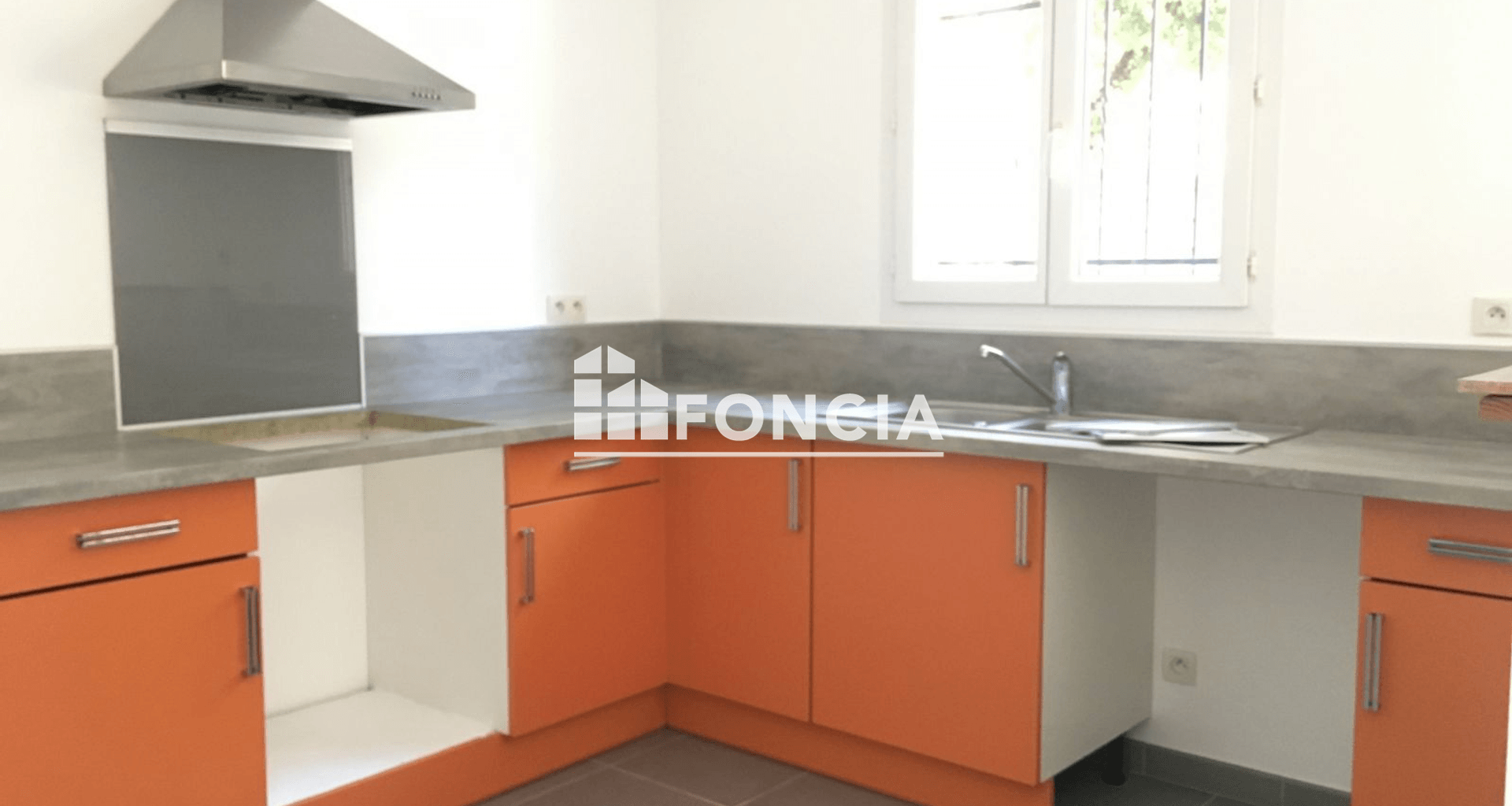 Maison 3 pièces (62.29 m²) à louer - Uchaux (84100)