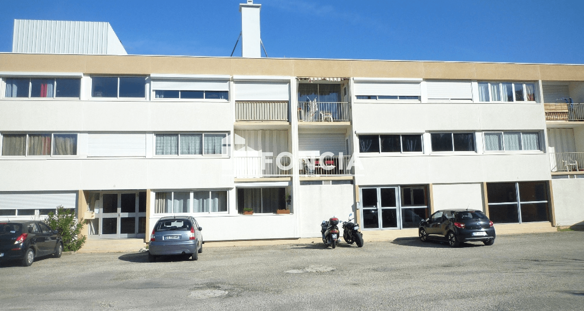 Appartement 4 pièces (74.96 m²) à louer - Villeneuve-lès-avignon (30400)