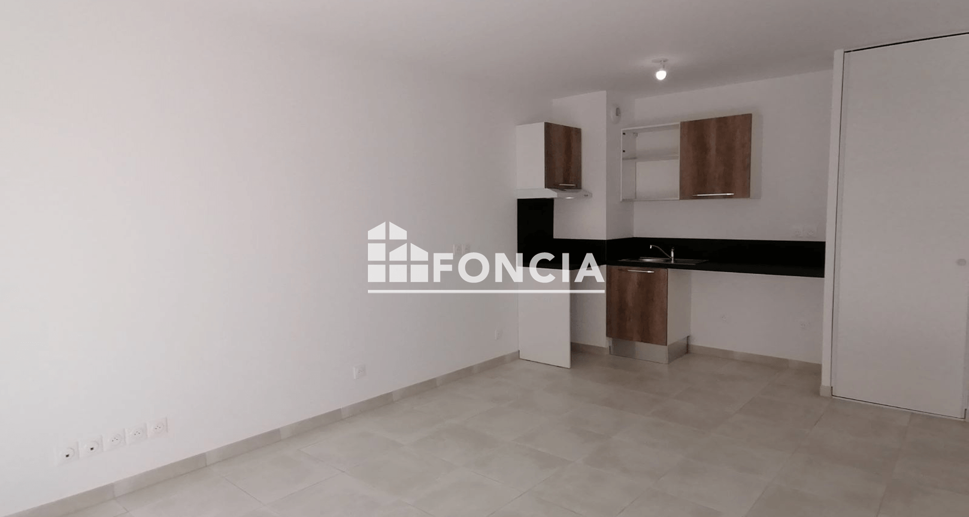 Appartement 2 pièces (43.7 m²) à louer - Villeneuve-lès-avignon (30400)