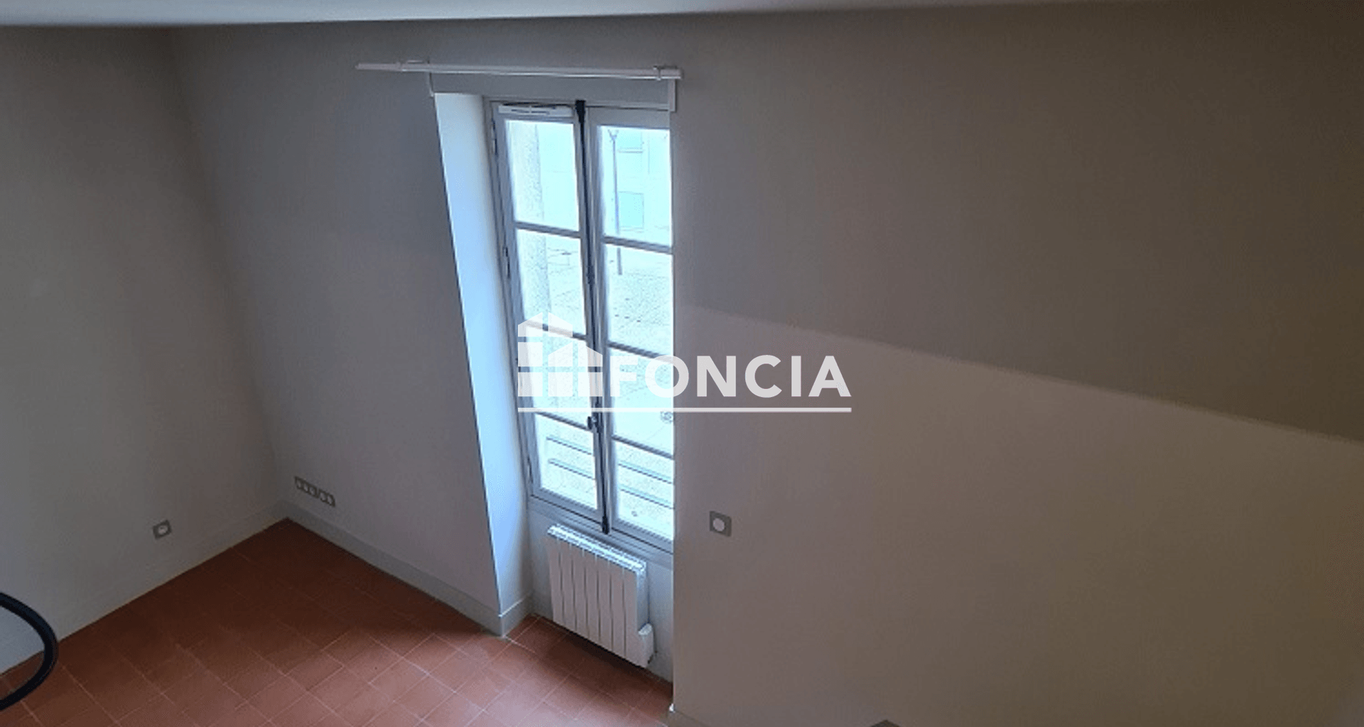 Appartement 4 pièces (111.2 m²) à louer - Villeneuve-lès-avignon (30400)