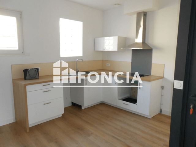 Maison 5 pièces (103 m²) à louer - Bagnols Sur Ceze (30200)