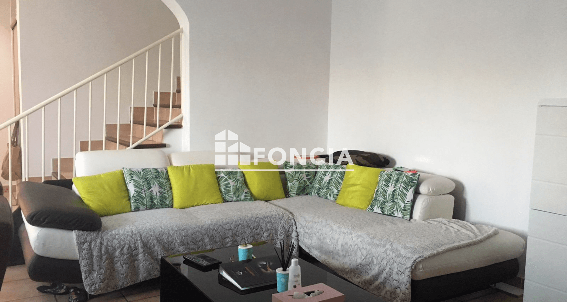 Maison 4 pièces (147.99 m²) à louer - Violès (84150)