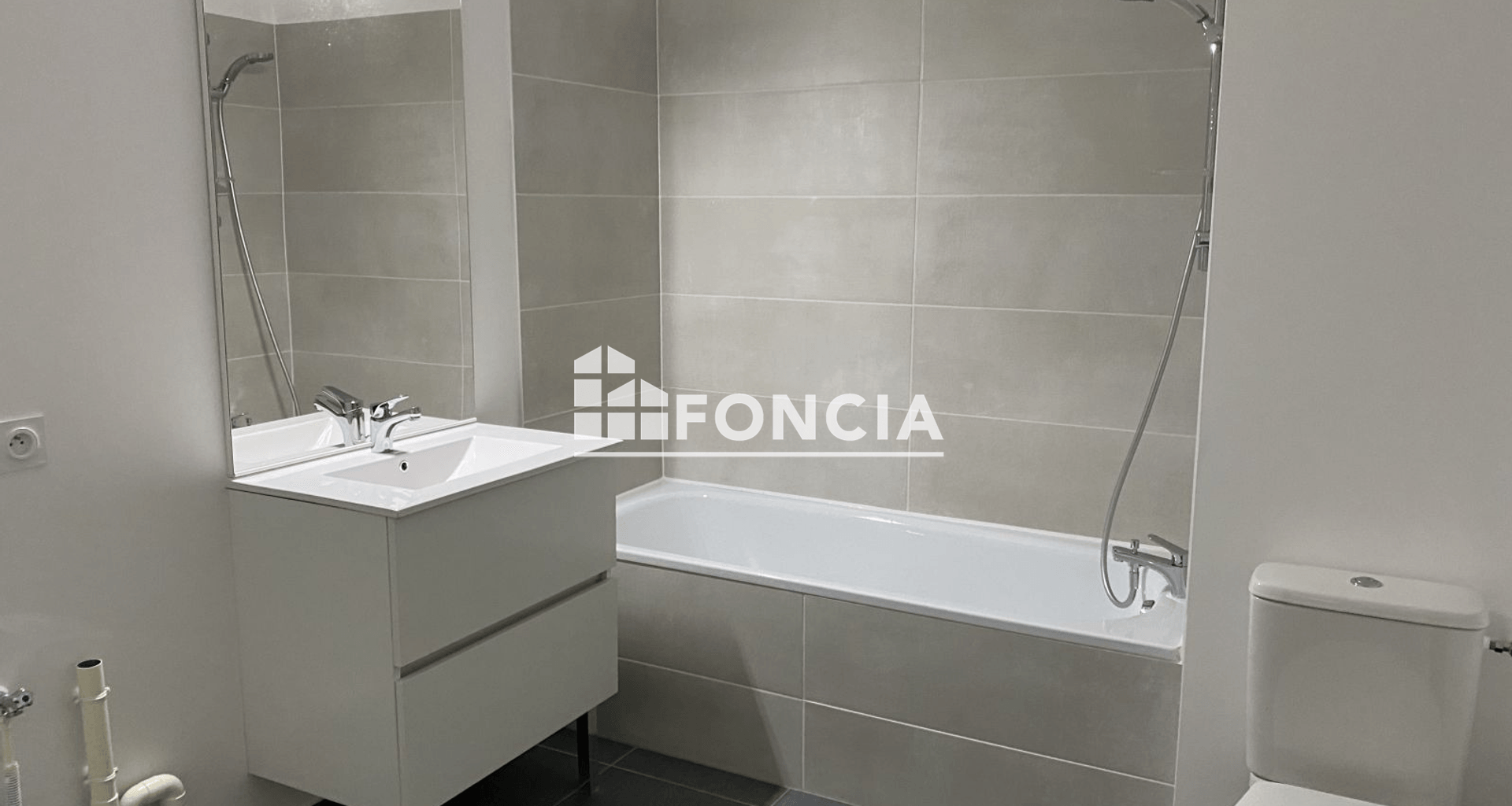 Appartement 2 pièces (38.44 m²) à louer - Entraigues-sur-la-sorgue (84320)