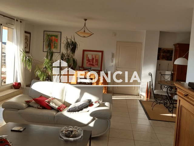 Appartement 4 pièces (150 m²) à louer - Chateaurenard (13160)