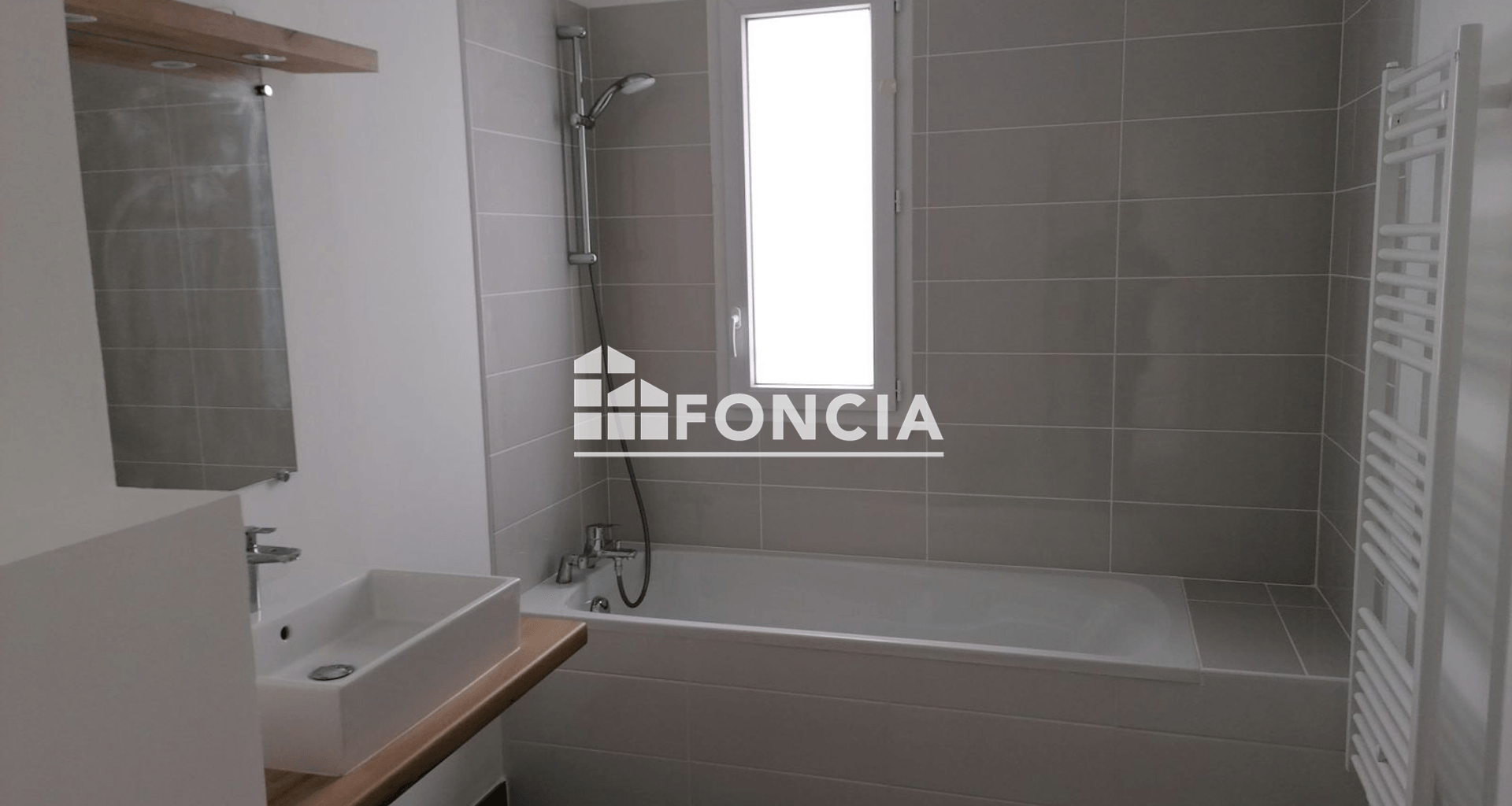 Appartement 2 pièces (48.7 m²) à louer - Monteux (84170)