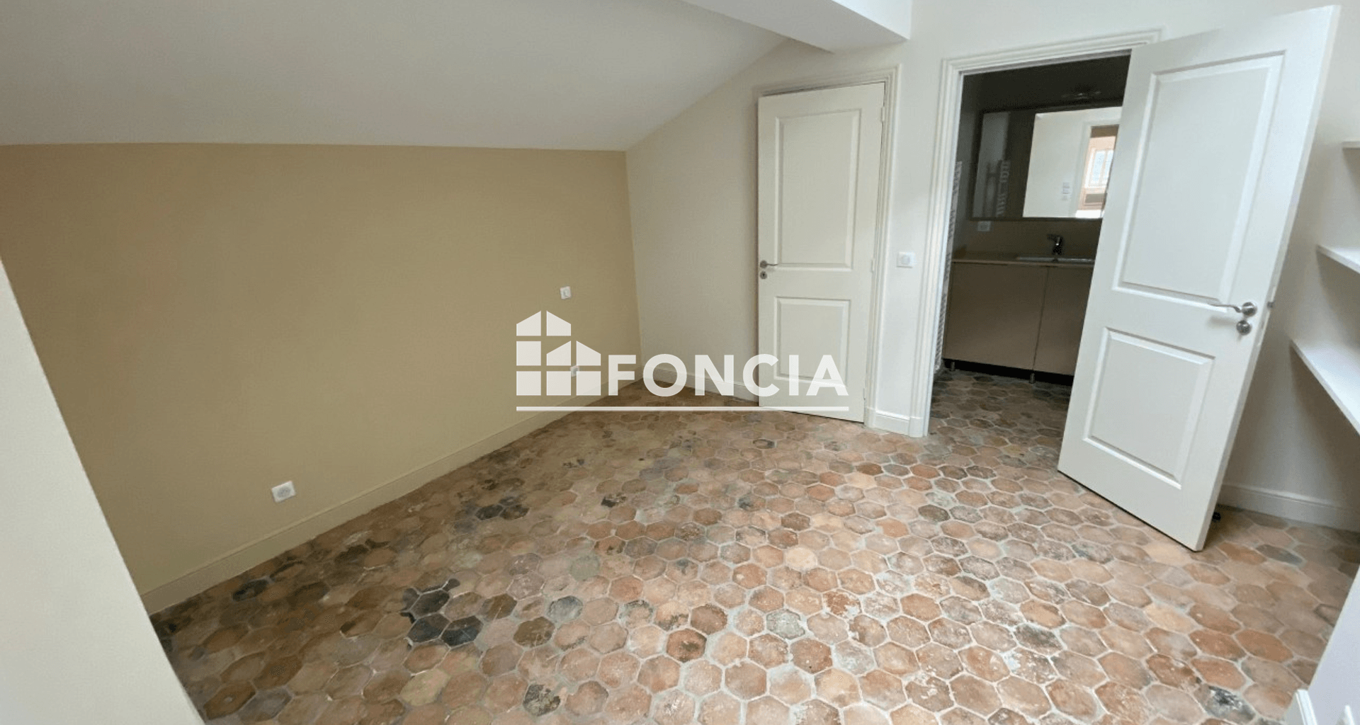 Appartement 2 pièces (60.25 m²) à louer - Avignon (84000)