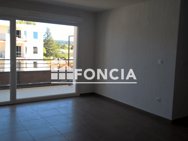 Studio (33.55 m²) à louer - Morieres Les Avignon (84310)