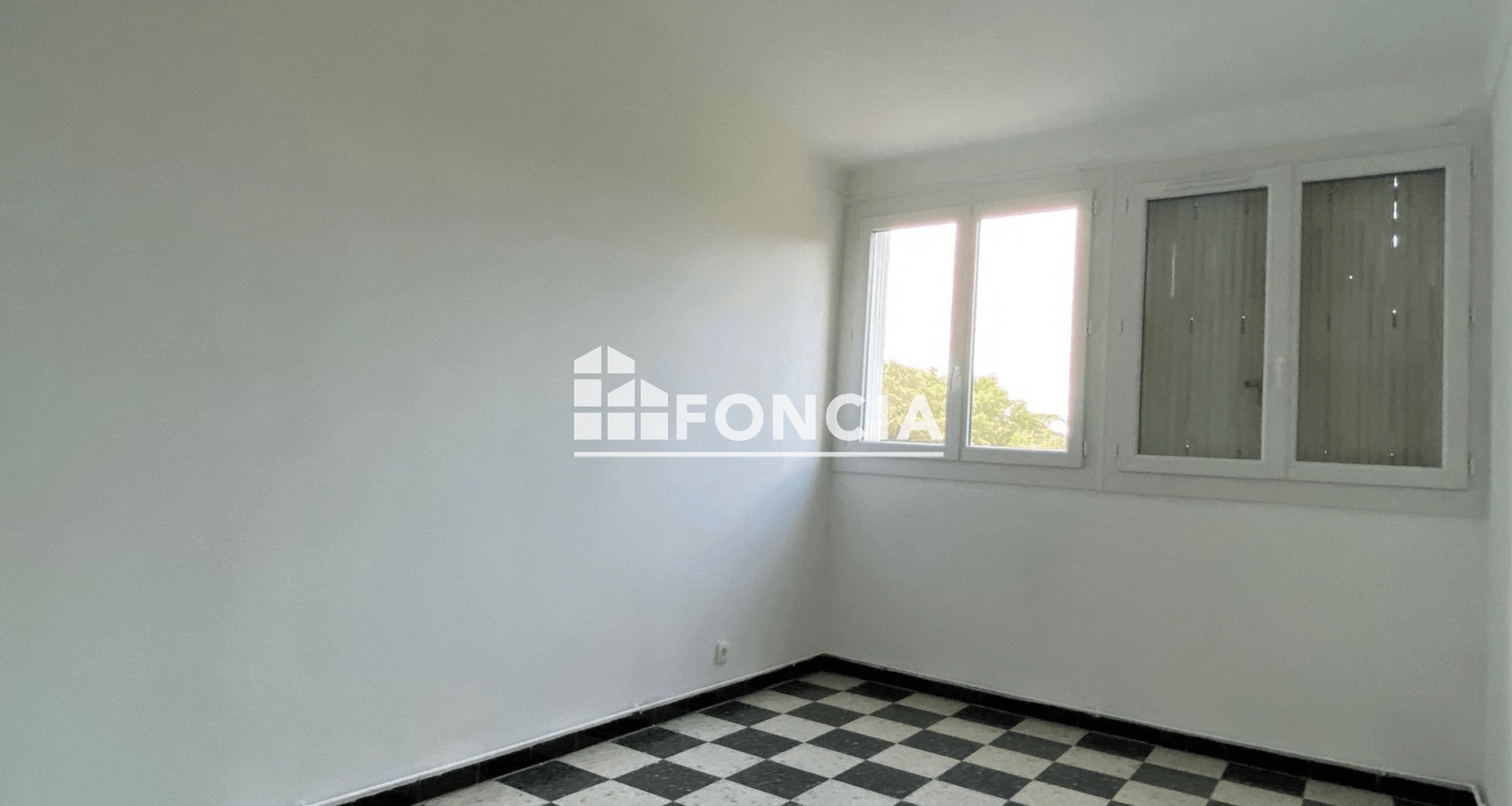 Appartement 4 pièces (84.86 m²) à louer - Villeneuve-lès-avignon (30400)