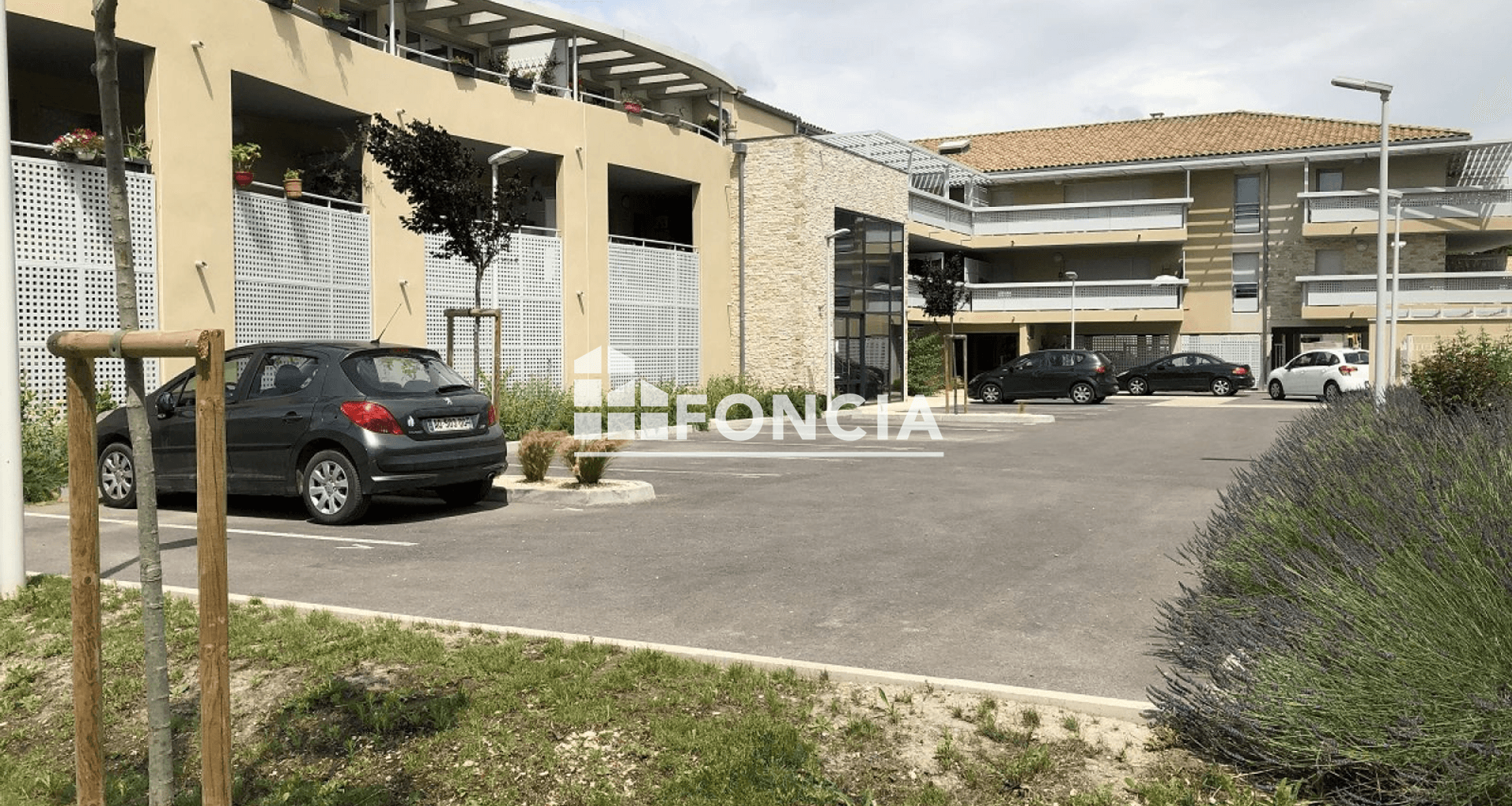 Appartement 2 pièces (43 m²) à louer - L'isle-sur-la-sorgue (84800)