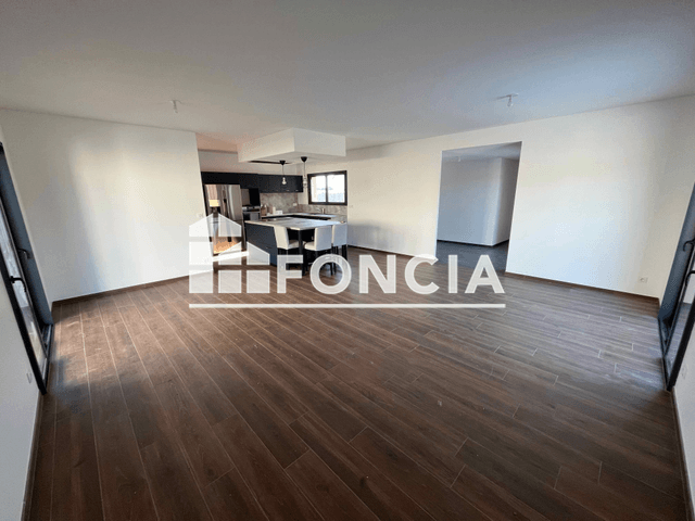Maison 5 pièces (138.7 m²) à louer - Veigne (37250)