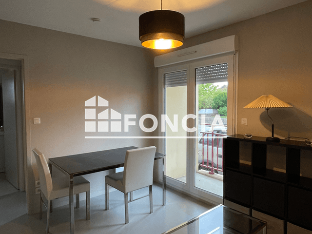 Appartement meublé 2 pièces (27.6 m²) à louer - La Roche Sur Yon (85000)