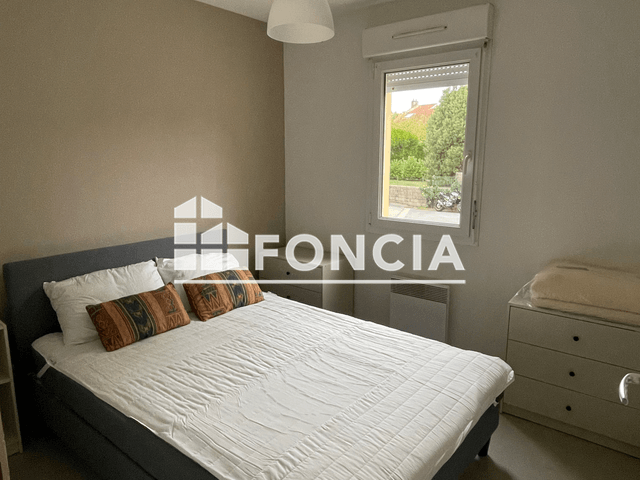 Appartement meublé 2 pièces (27.6 m²) à louer - La Roche Sur Yon (85000)