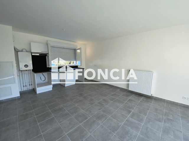 Maison 4 pièces (81.2 m²) à louer - Bedarrides (84370)