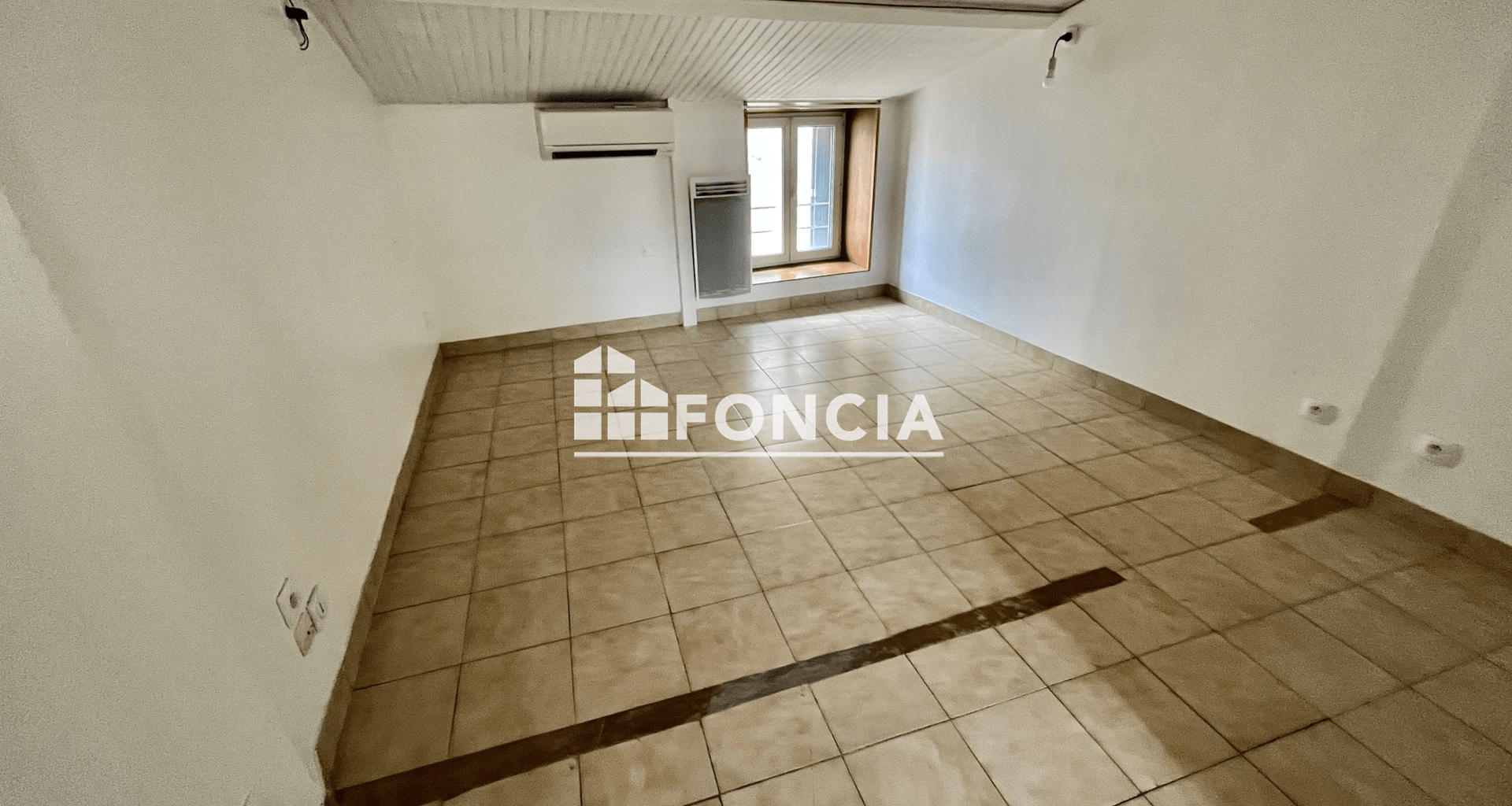 Studio (24.38 m²) à louer - Guilherand-granges (07500)