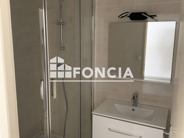 Appartement 2 pièces (40 m²) à louer - Charleville- Mezieres (08000)