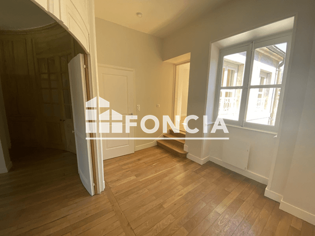 Appartement 3 pièces (88.83 m²) à louer - Besançon (25000)
