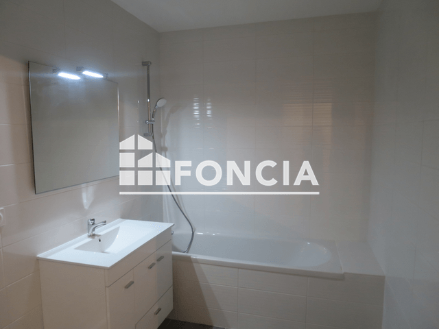 Appartement 3 pièces (62.3 m²) à louer - Longvic (21600)