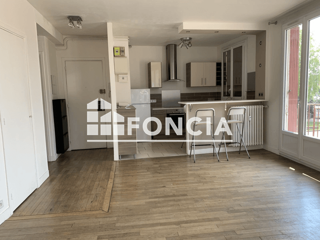 Appartement 2 pièces (53.25 m²) à louer - Charleville Mezieres (08000)