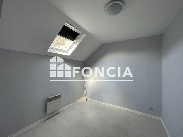 Appartement 2 pièces (31 m²) à louer - Charleville-mézières (08000)