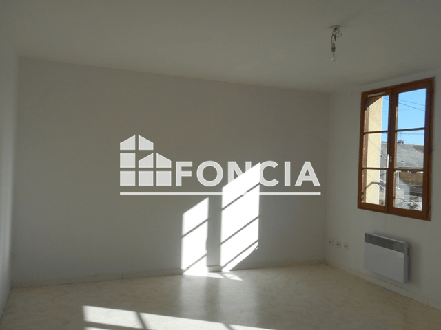 Appartement 2 pièces (39 m²) à louer - Charleville Mezieres (08000)
