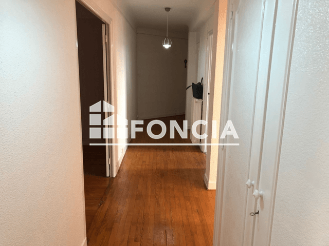 Appartement 4 pièces (91.94 m²) à louer - Villers Les Nancy (54600)