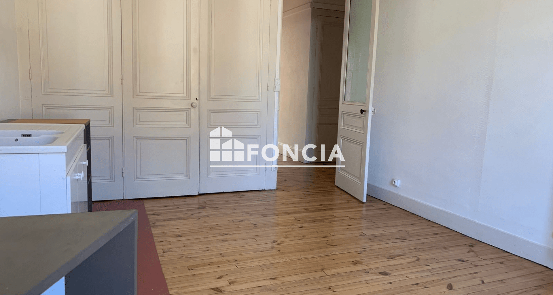 Appartement 2 pièces (72.46 m²) à louer - Saint-étienne (42000)