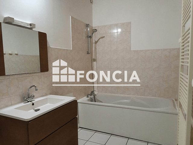 Appartement 4 pièces (103.37 m²) à louer - Rethel (08300)