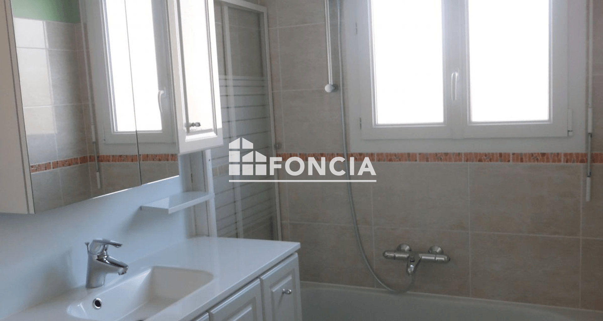 Appartement 3 pièces (61.76 m²) à louer - Longvic (21600)