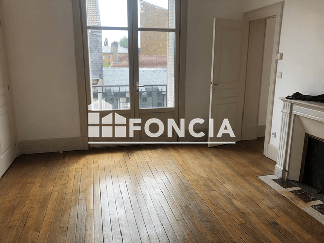 Appartement 5 pièces (110.53 m²) à louer - Charleville-mézières (08000)