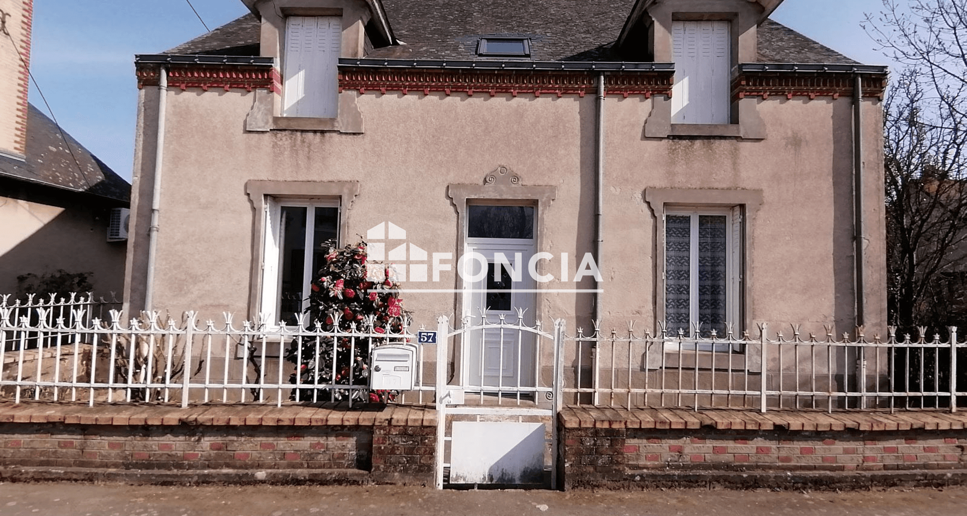 Maison 5 pièces (124.38 m²) à louer - Montbizot (72380)
