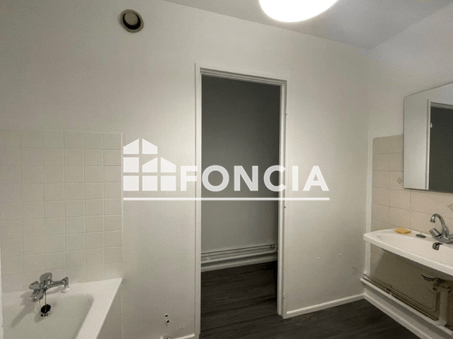 Appartement 2 pièces (52.1 m²) à louer - Reims (51100)