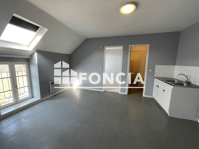 Appartement 2 pièces (31 m²) à louer - Charleville-mézières (08000)