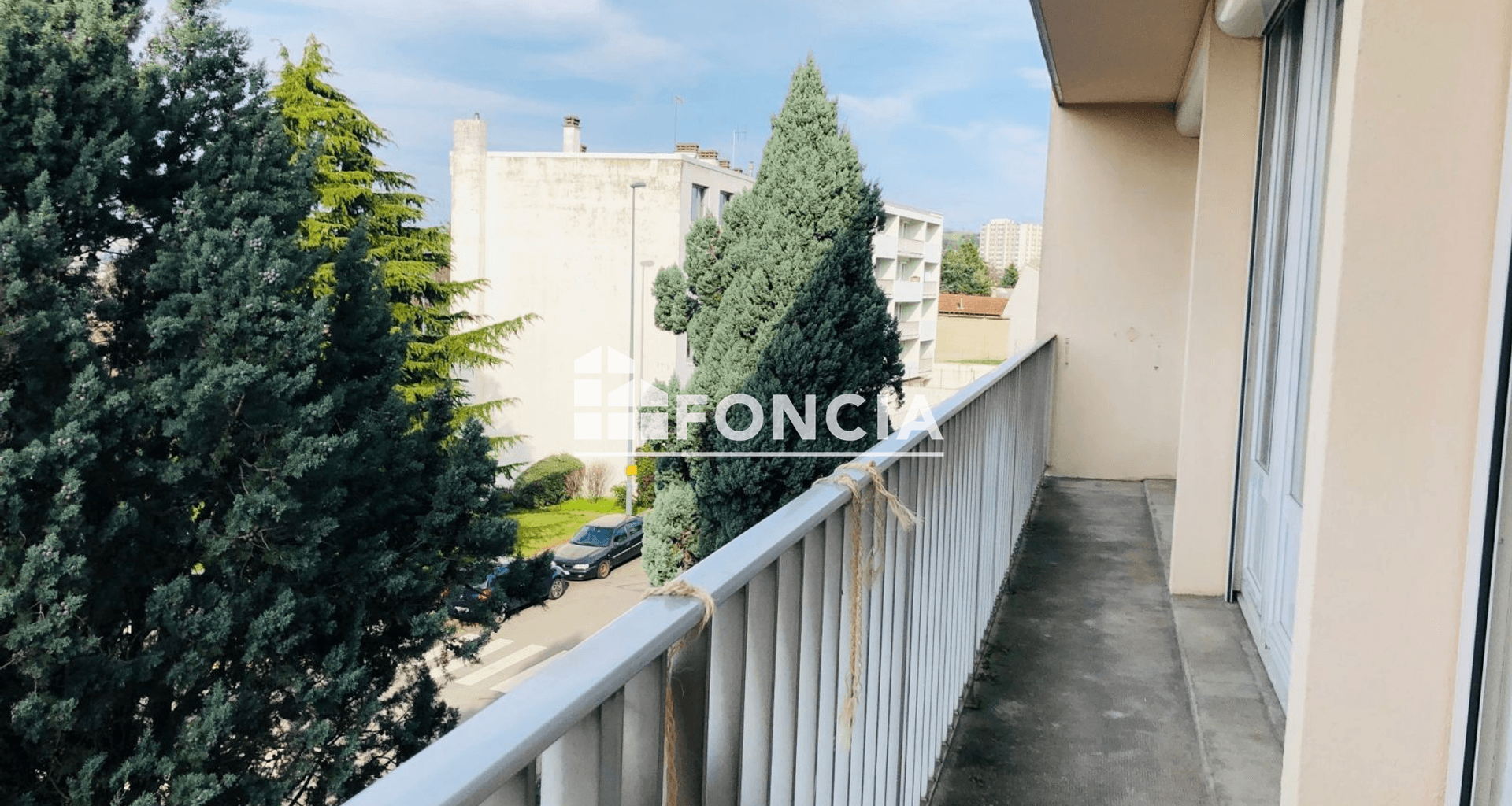 Appartement 2 pièces (50.45 m²) à louer - Saint-étienne (42100)