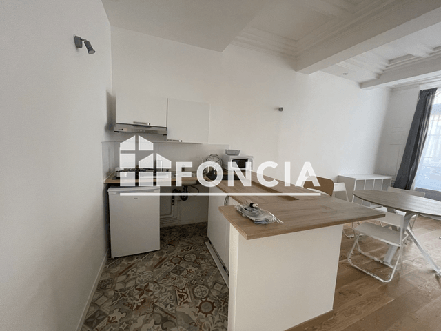Appartement meublé 2 pièces (43.03 m²) à louer - Charleville-mezieres (08000)