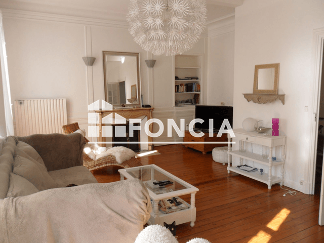 Appartement 2 pièces (73.6 m²) à louer - Dijon (21000)