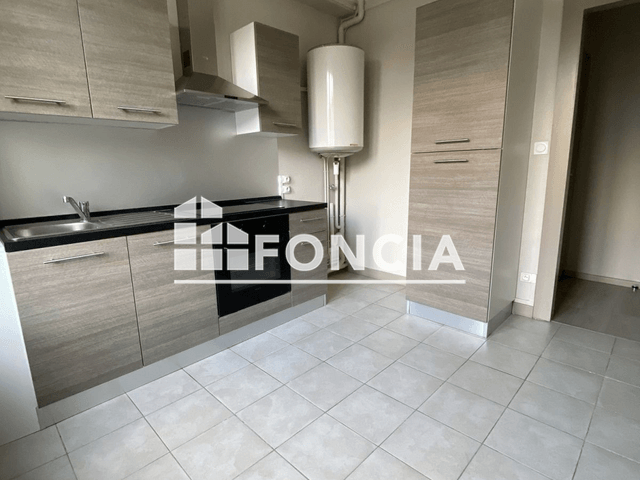 Appartement 2 pièces (43.61 m²) à louer - Charleville Mezieres (08000)