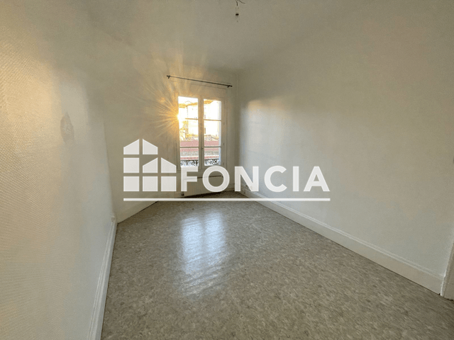 Studio (27.05 m²) à louer - Saint Etienne (42100)