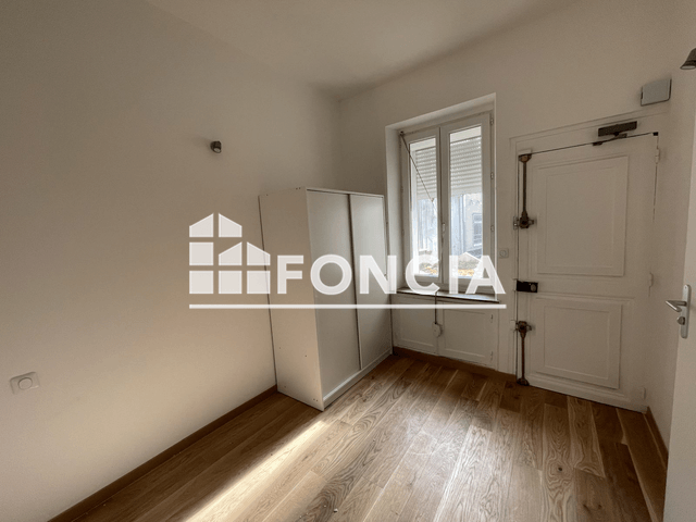 Appartement meublé 2 pièces (43.03 m²) à louer - Charleville-mezieres (08000)
