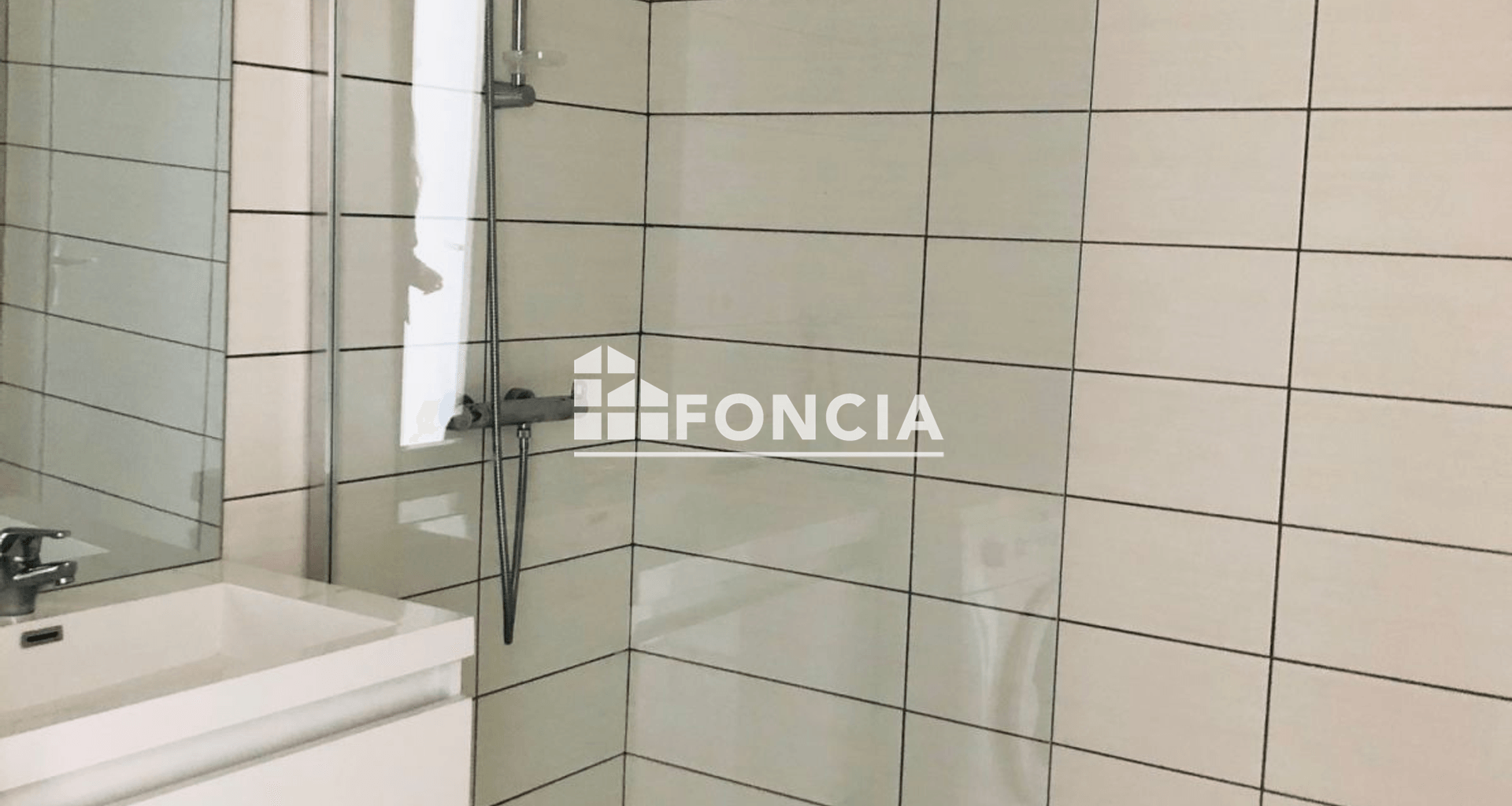 Appartement 2 pièces (50.45 m²) à louer - Saint-étienne (42100)