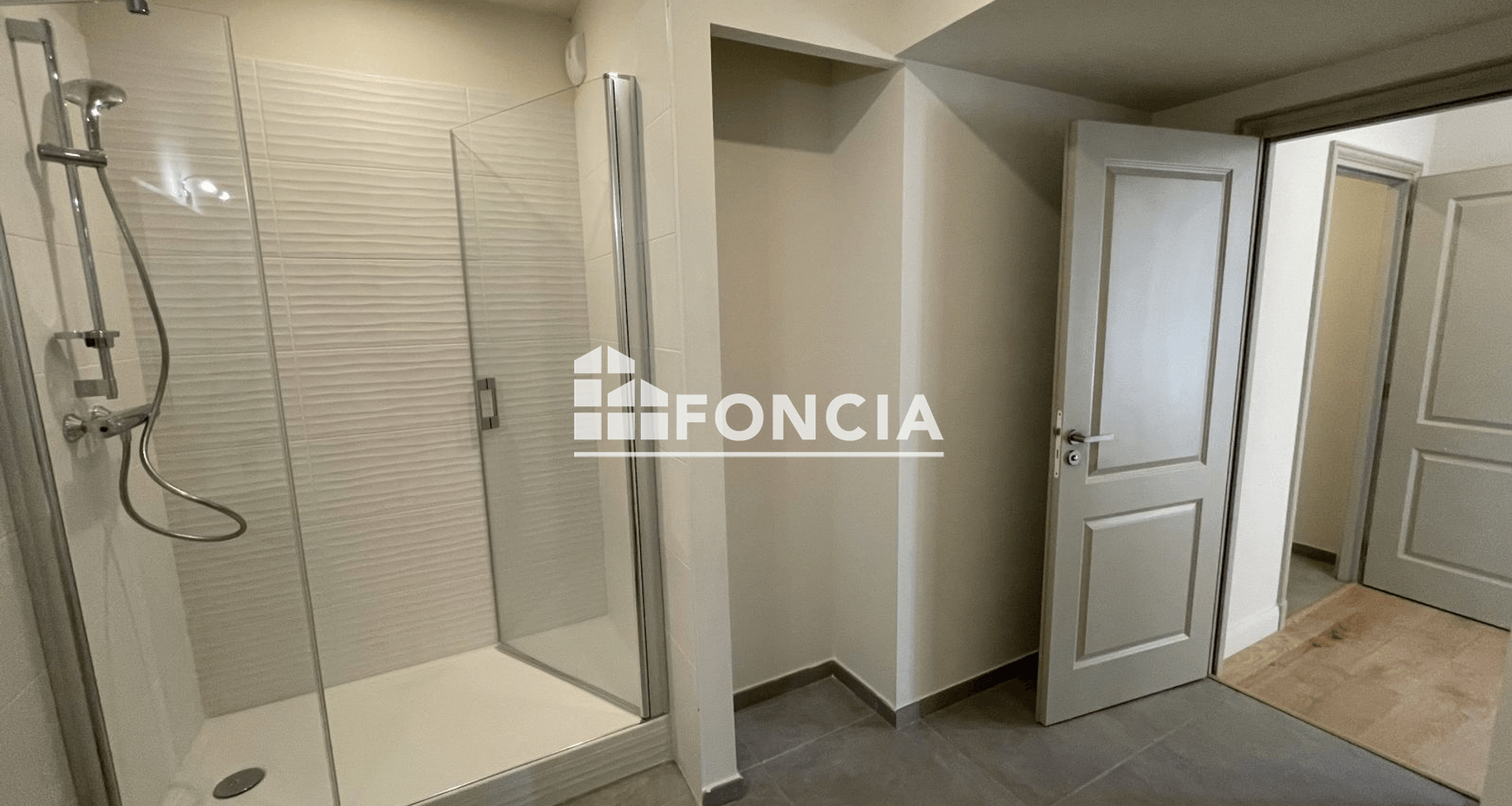 Appartement 3 pièces (80.2 m²) à louer - Saint-étienne (42000)