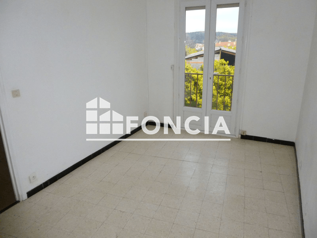 Appartement 2 pièces (44.5 m²) à louer - Ceret (66400)