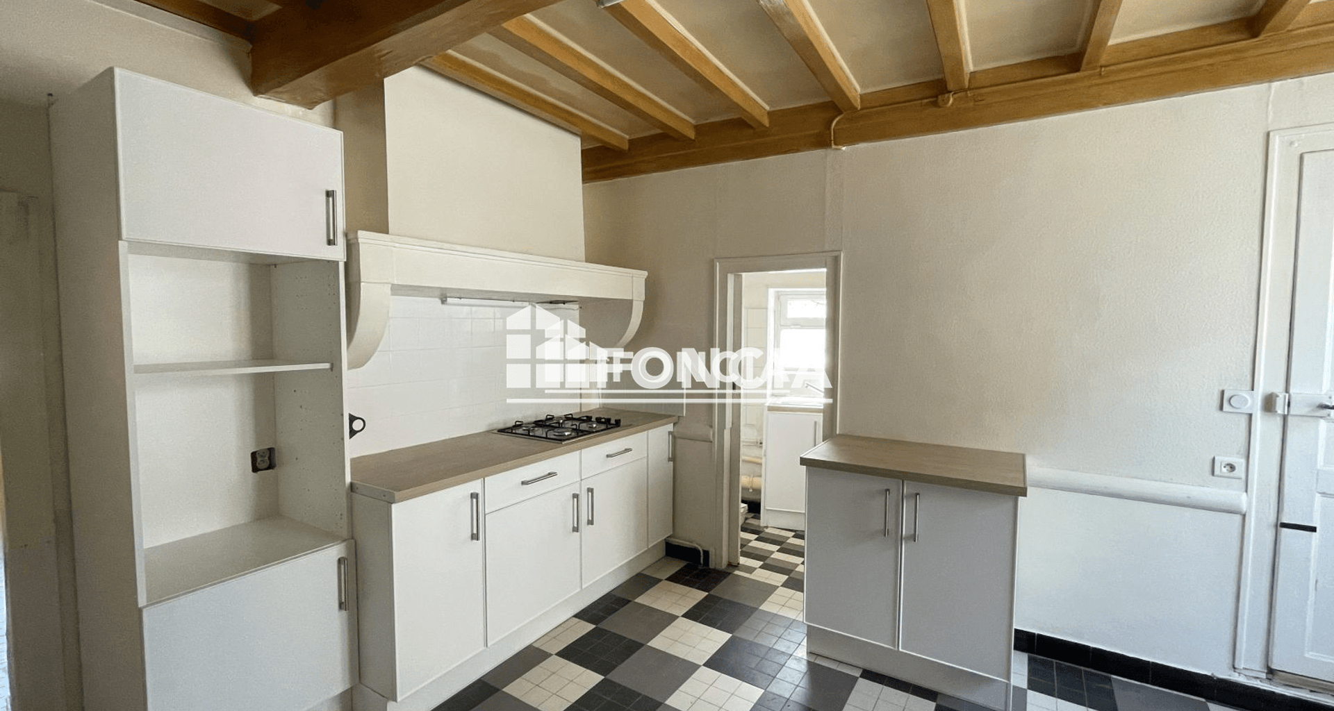 Maison 6 pièces (172.01 m²) à louer - Villemontais (42155)